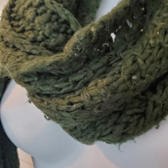 Supreme Dark Green Knitted Infinity Scarf - Picture 3 of 7